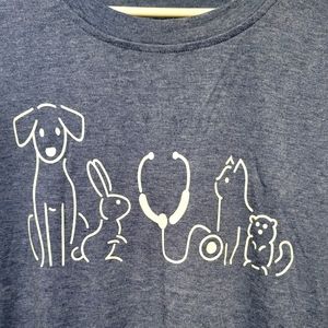 Women's plus size 2X Animal lover/vet/fur baby parent short sleeve tee.NWOT